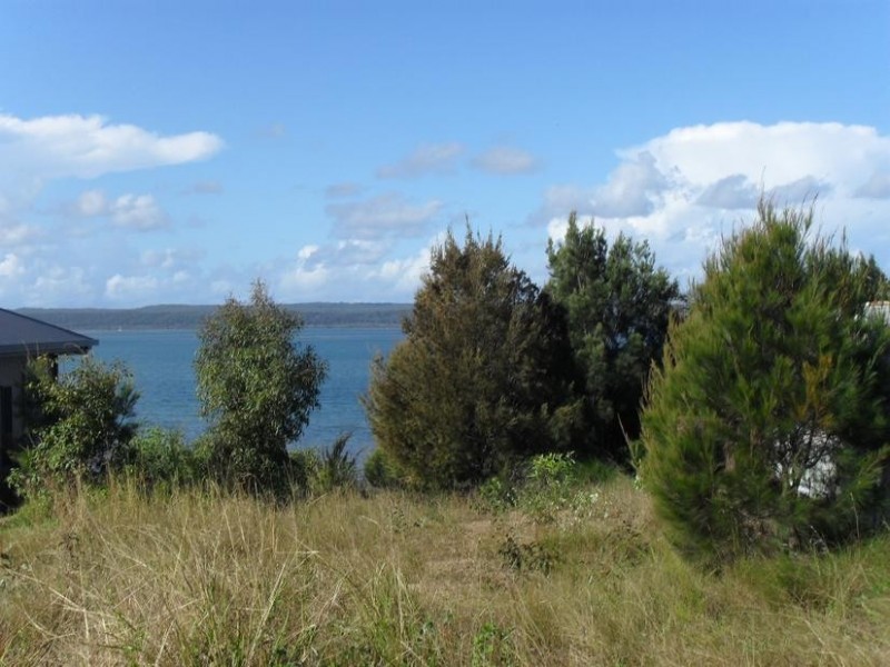 44 Koonwarra Parade, Macleay Island QLD 4184