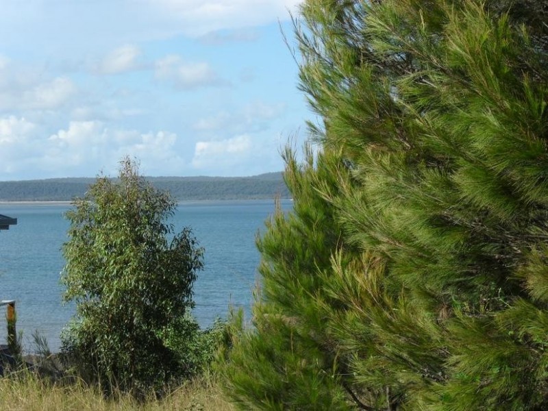 44 Koonwarra Parade, Macleay Island QLD 4184