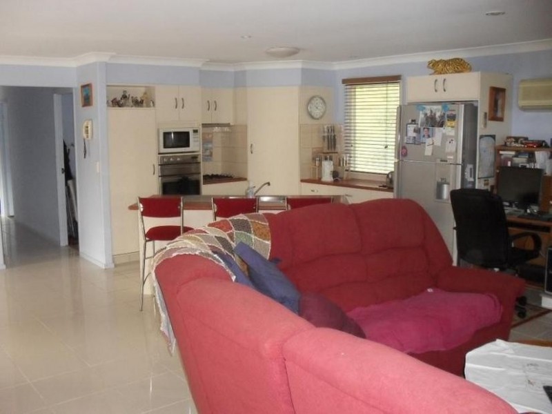 14 WHITING STREET, Macleay Island QLD 4184
