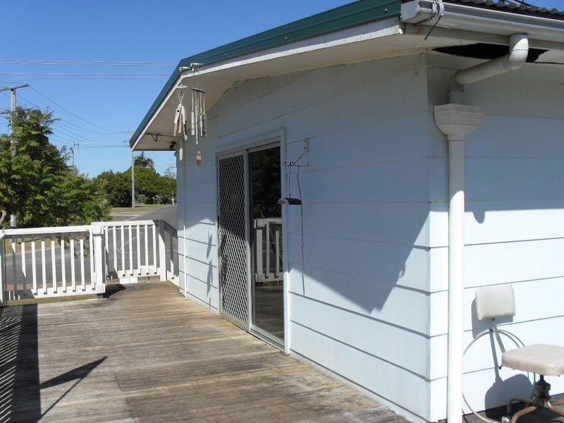 25 Scotts Road, Macleay Island QLD 4184