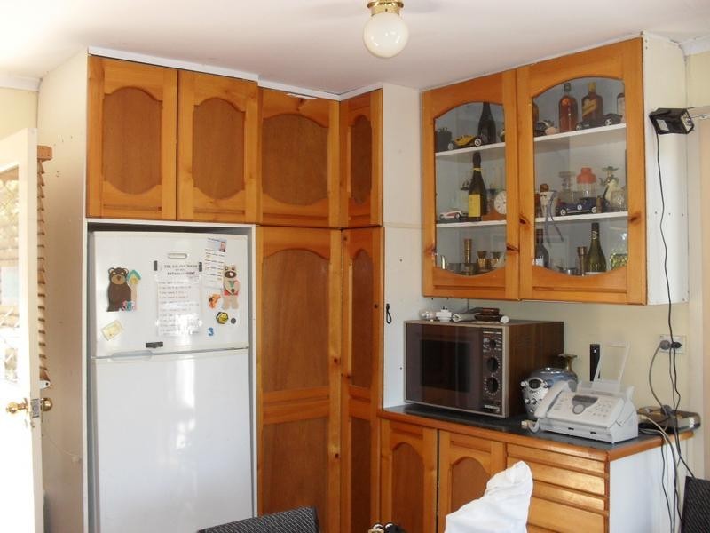 25 Scotts Road, Macleay Island QLD 4184