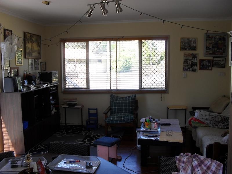 25 Scotts Road, Macleay Island QLD 4184