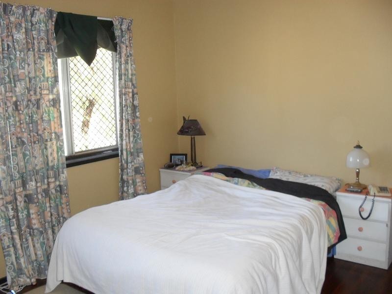 25 Scotts Road, Macleay Island QLD 4184