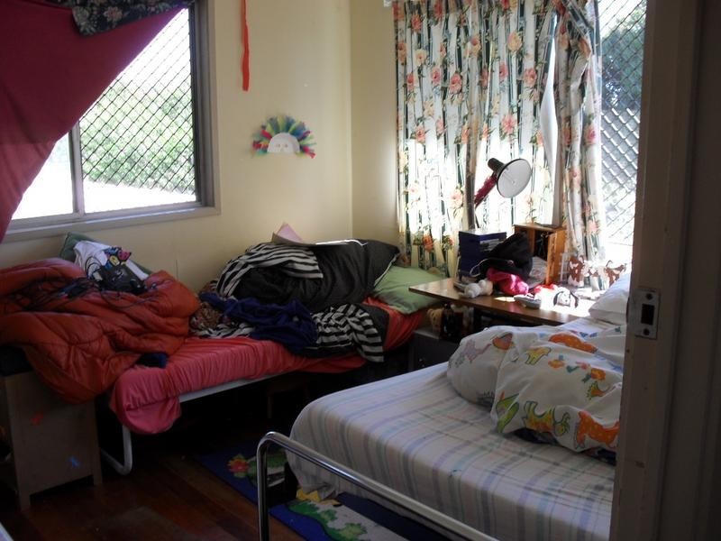 25 Scotts Road, Macleay Island QLD 4184