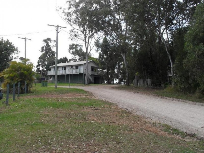 7 Blue Water Crescent, Macleay Island QLD 4184