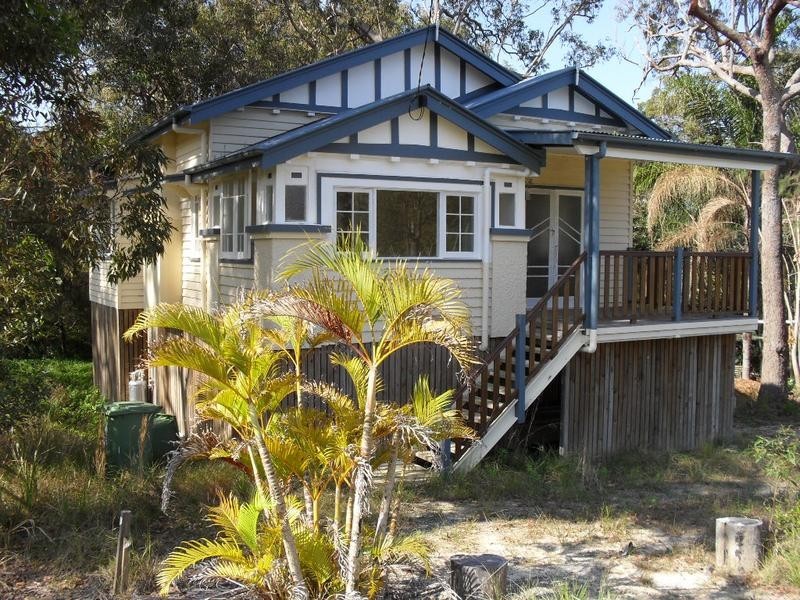75 Eastbourne Terrace, Macleay Island QLD 4184