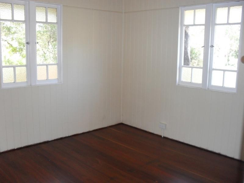 75 Eastbourne Terrace, Macleay Island QLD 4184
