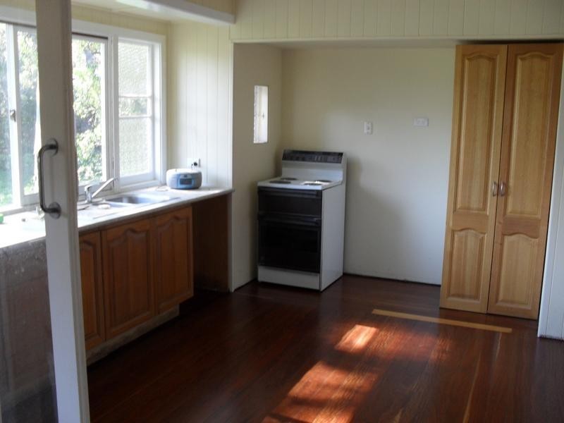 75 Eastbourne Terrace, Macleay Island QLD 4184