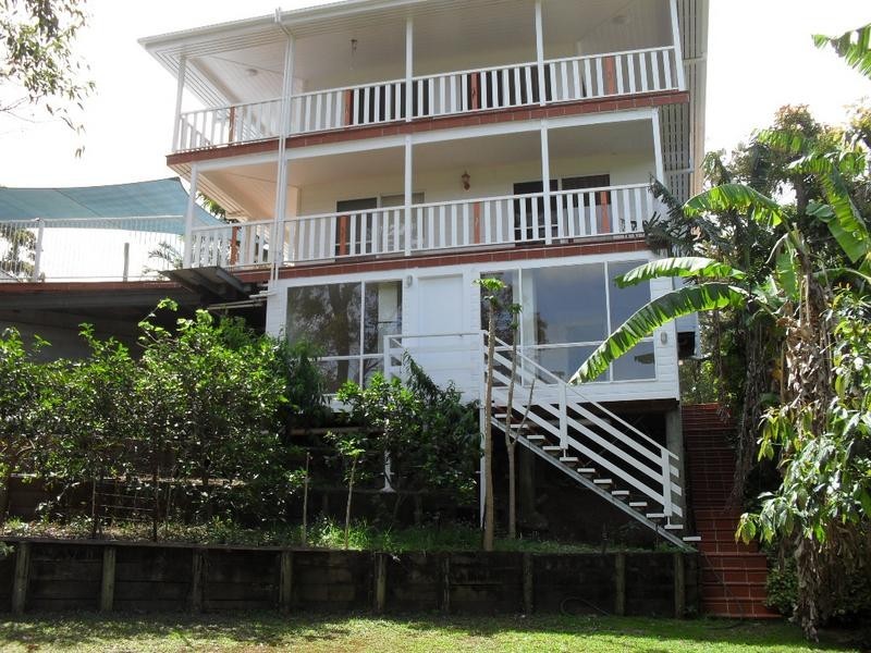 4 Cottontree Avenue, Macleay Island QLD 4184