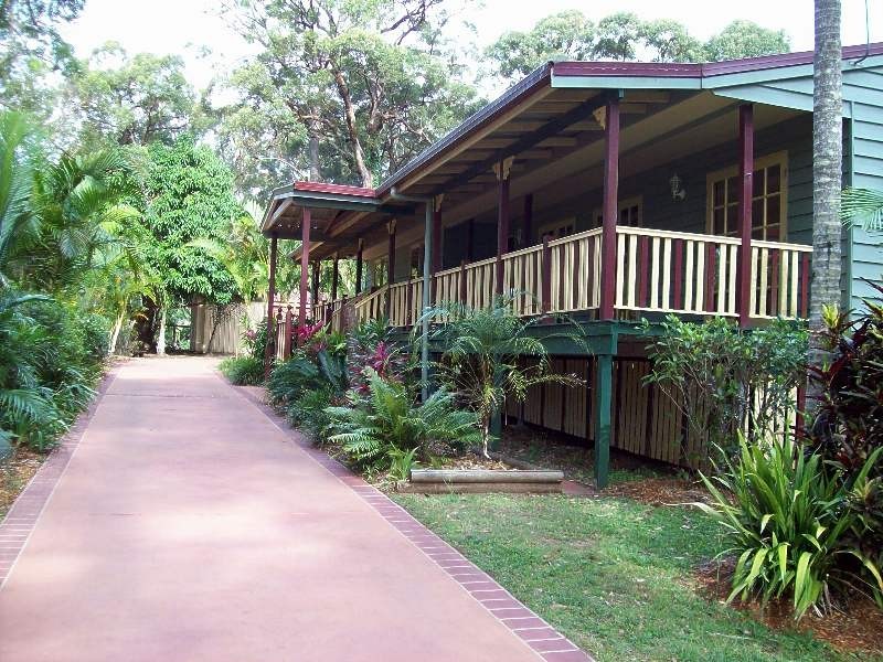 36 Coast Road, Macleay Island QLD 4184