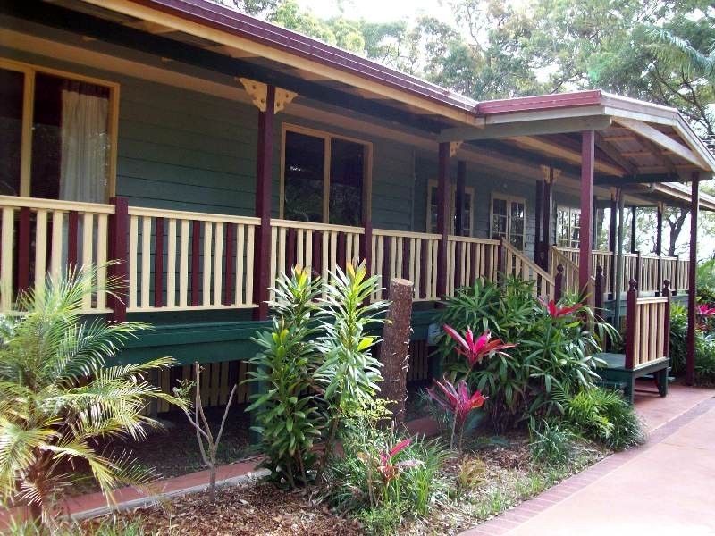 36 Coast Road, Macleay Island QLD 4184