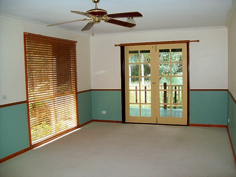36 Coast Road, Macleay Island QLD 4184