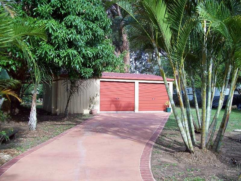 36 Coast Road, Macleay Island QLD 4184