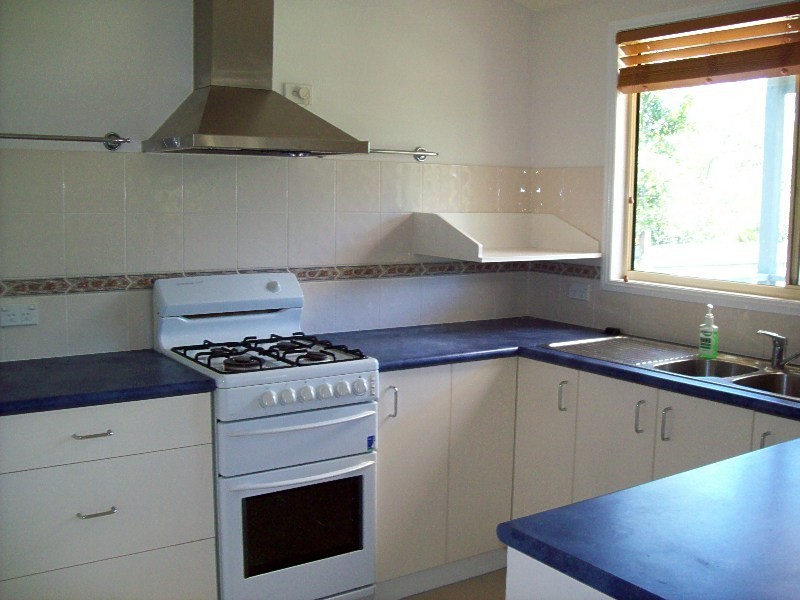 78 Hastings Terrace, Macleay Island QLD 4184