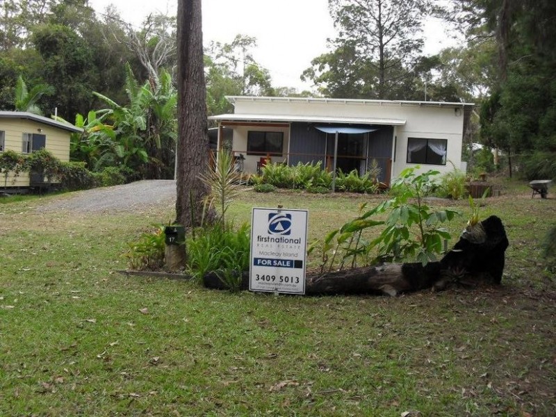 17 Aruma Street, Macleay Island QLD 4184