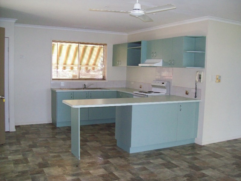 77 Beelong Street, Macleay Island QLD 4184