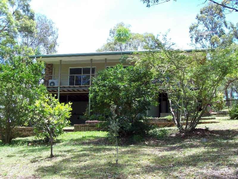 77 Beelong Street, Macleay Island QLD 4184