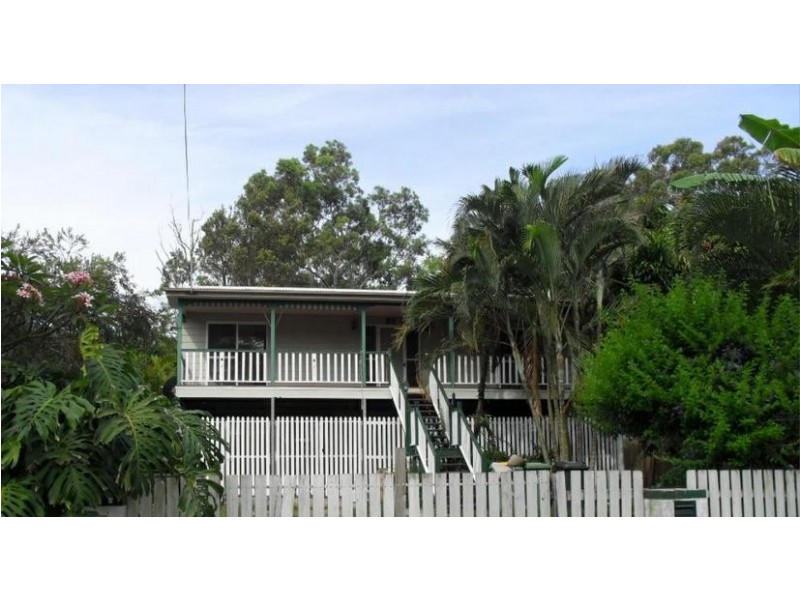 14 Alexander Street, Macleay Island QLD 4184