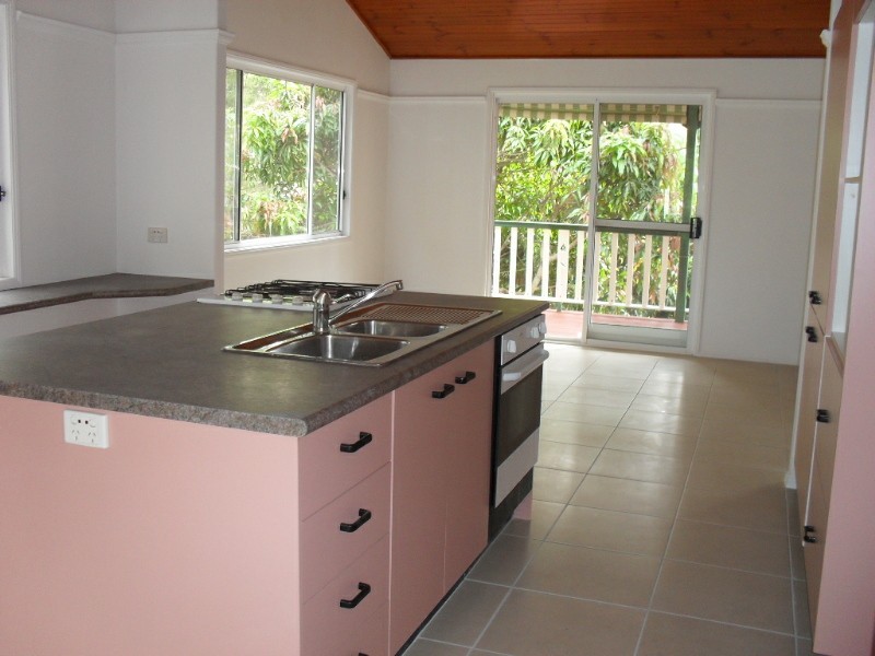 14 Alexander Street, Macleay Island QLD 4184