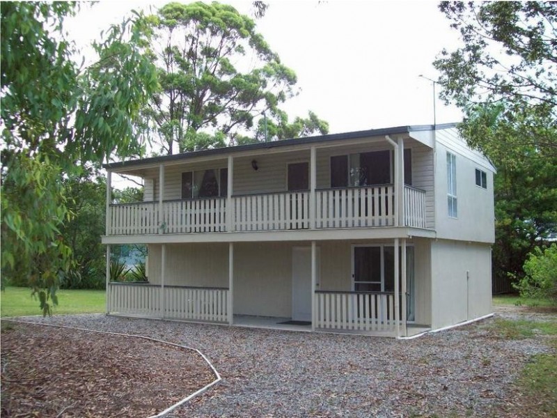 3 Betty Street, Macleay Island QLD 4184