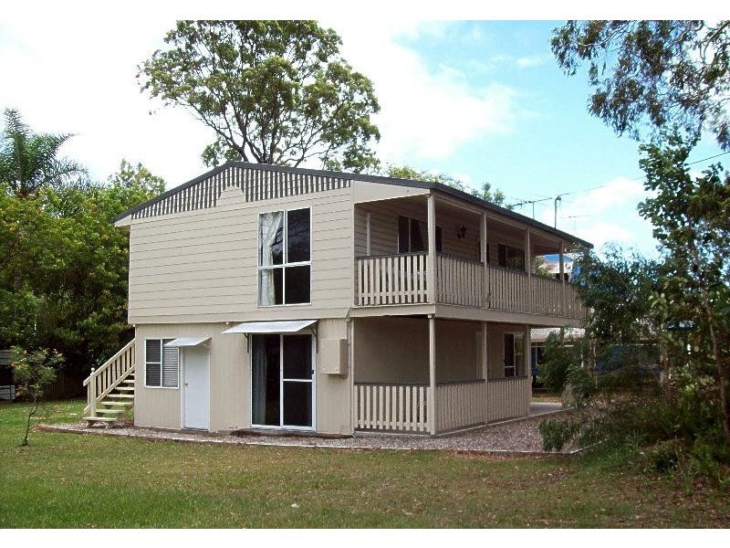 3 Betty Street, Macleay Island QLD 4184