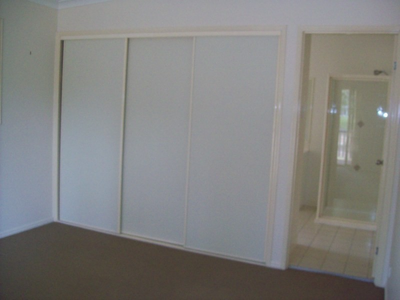 10 George Street, Macleay Island QLD 4184