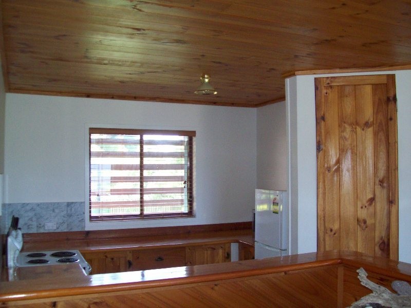 35 Jan Street, Macleay Island QLD 4184