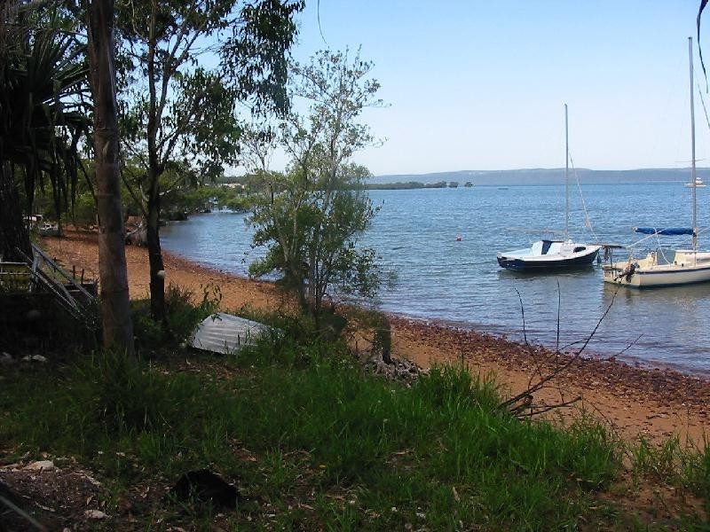 25 Tukkeri Street, Macleay Island QLD 4184