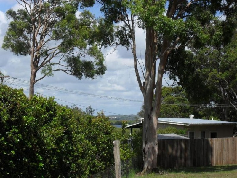 17 Alexander Street, Macleay Island QLD 4184