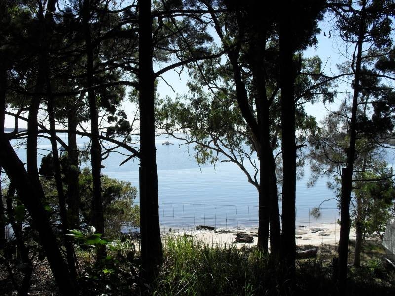 21 Sandpiper Street, Macleay Island QLD 4184