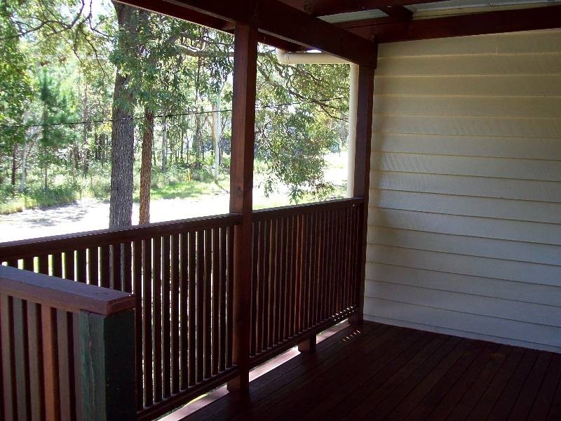 10 Rhodes Street, Macleay Island QLD 4184