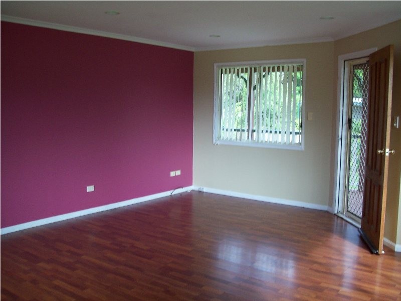 19 Hamilton Parade, Macleay Island QLD 4184