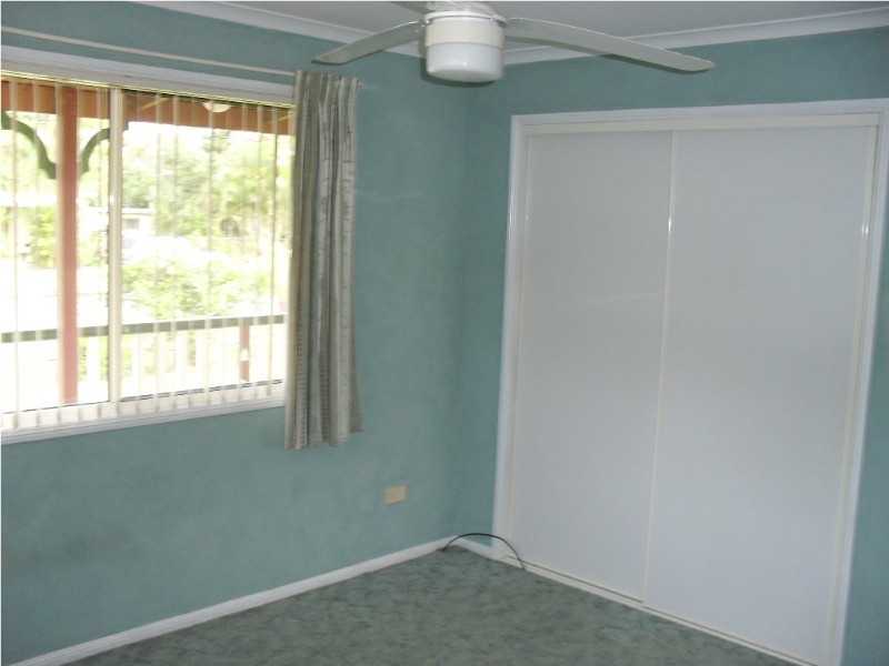 19 Hamilton Parade, Macleay Island QLD 4184