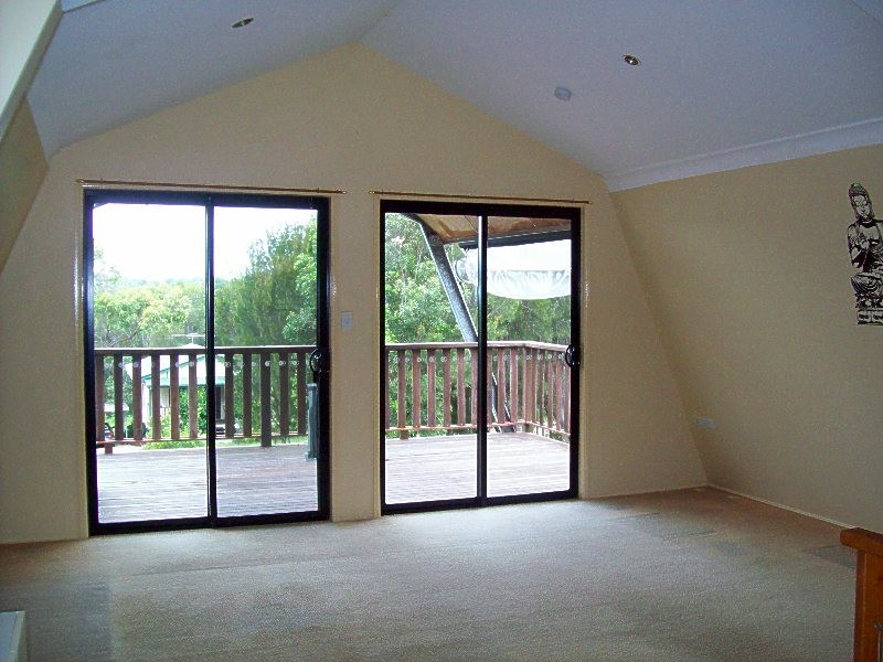 21 Camena Street, Macleay Island QLD 4184