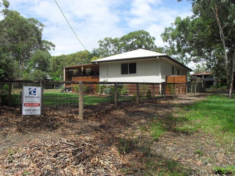 12 Tukkeri Street, Macleay Island QLD 4184