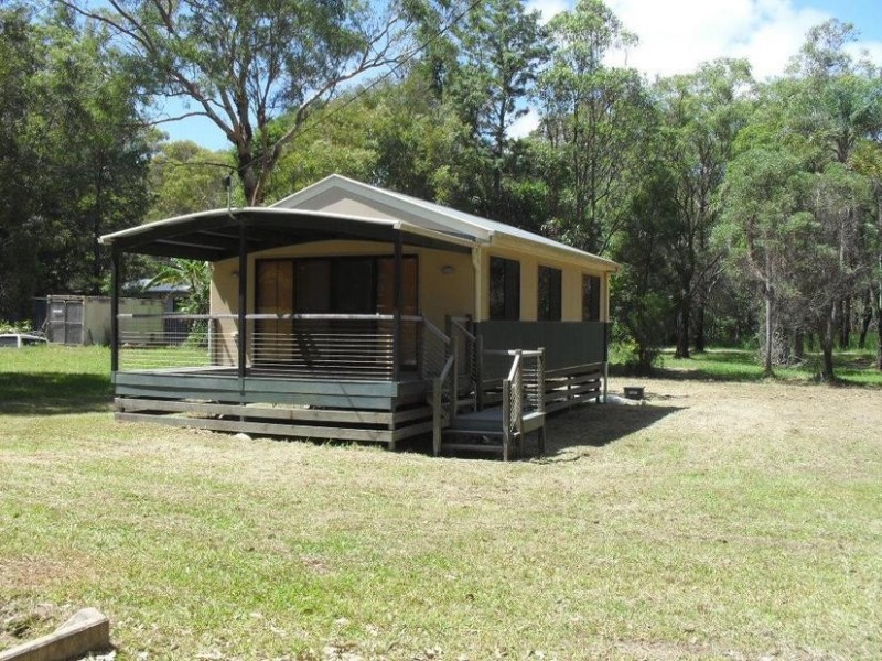 22 Panaroo Street, Macleay Island QLD 4184
