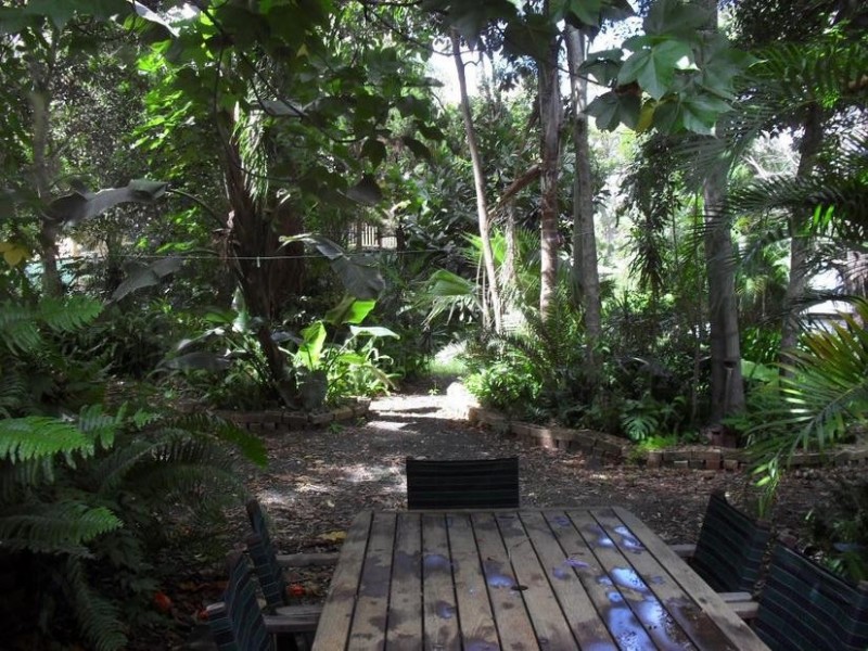182 Kate Street, Macleay Island QLD 4184