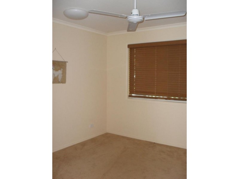 8 Alexander Street, Macleay Island QLD 4184