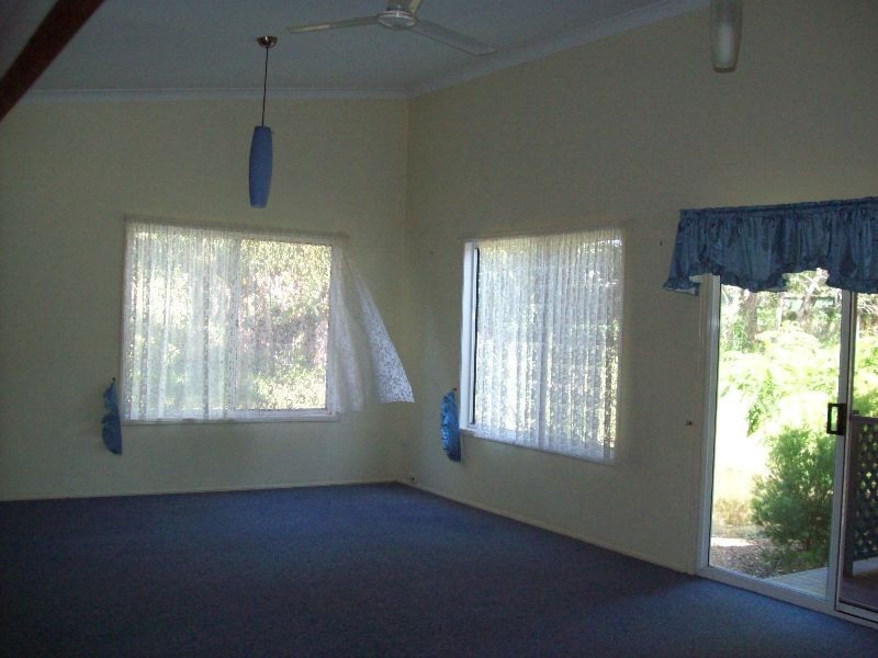 41 Charles Terrace, Macleay Island QLD 4184