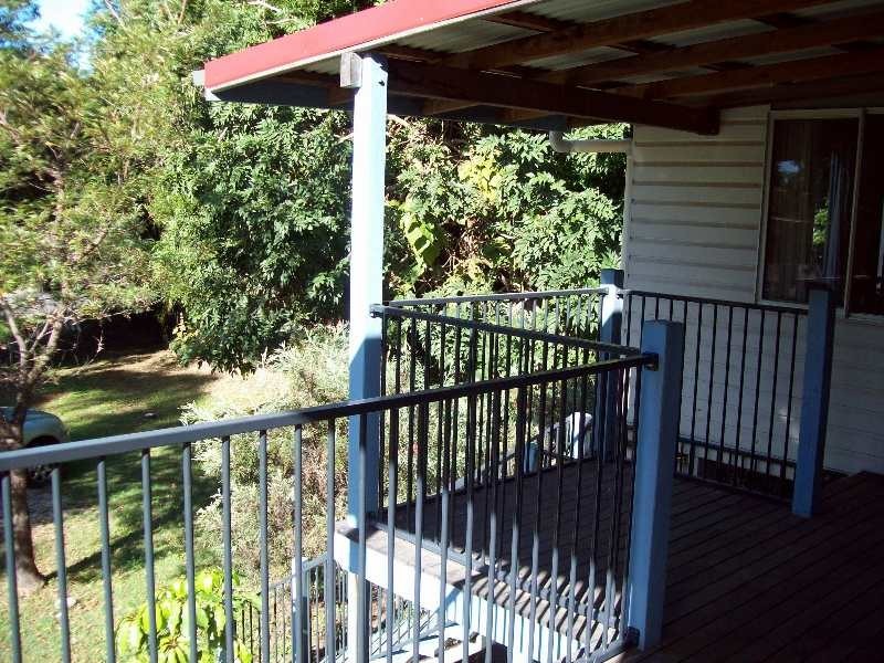 185 High Central Road, Macleay Island QLD 4184