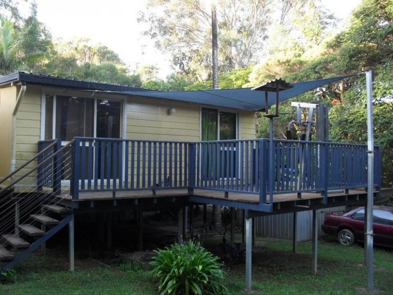 18 Glen Street, Macleay Island QLD 4184