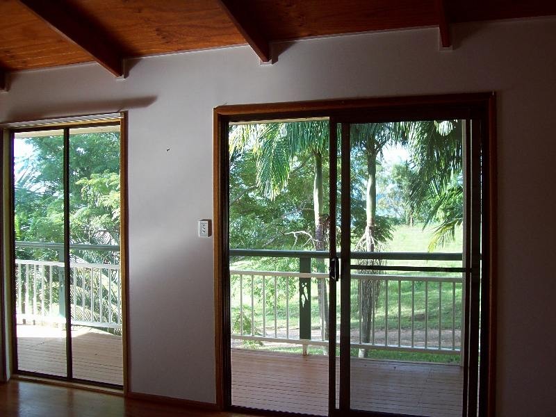42 Blue Water Crescent, Macleay Island QLD 4184