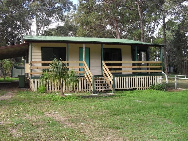 34 Nugent Street, Macleay Island QLD 4184