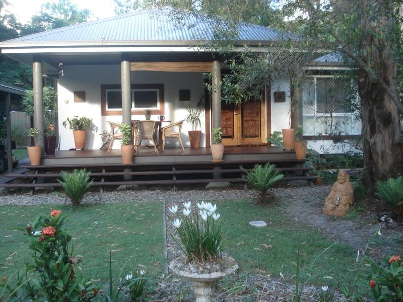 56 Alexander Street, Macleay Island QLD 4184