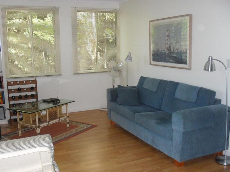 17 Hastings Terrace, Macleay Island QLD 4184