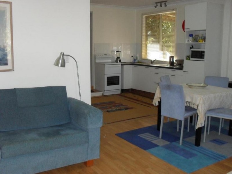 17 Hastings Terrace, Macleay Island QLD 4184