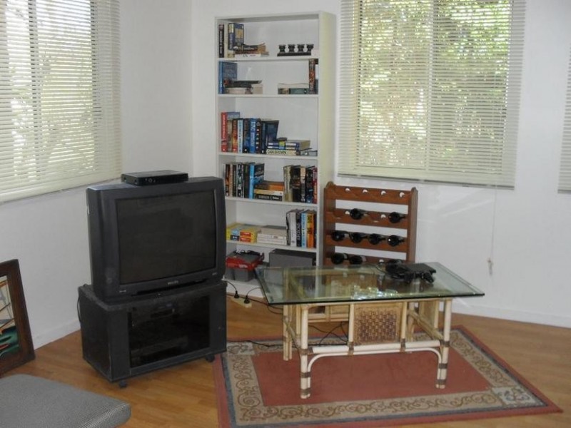 17 Hastings Terrace, Macleay Island QLD 4184