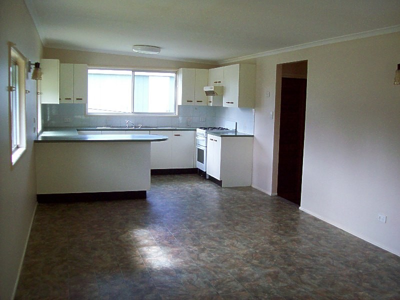 2 Alexander Street, Macleay Island QLD 4184