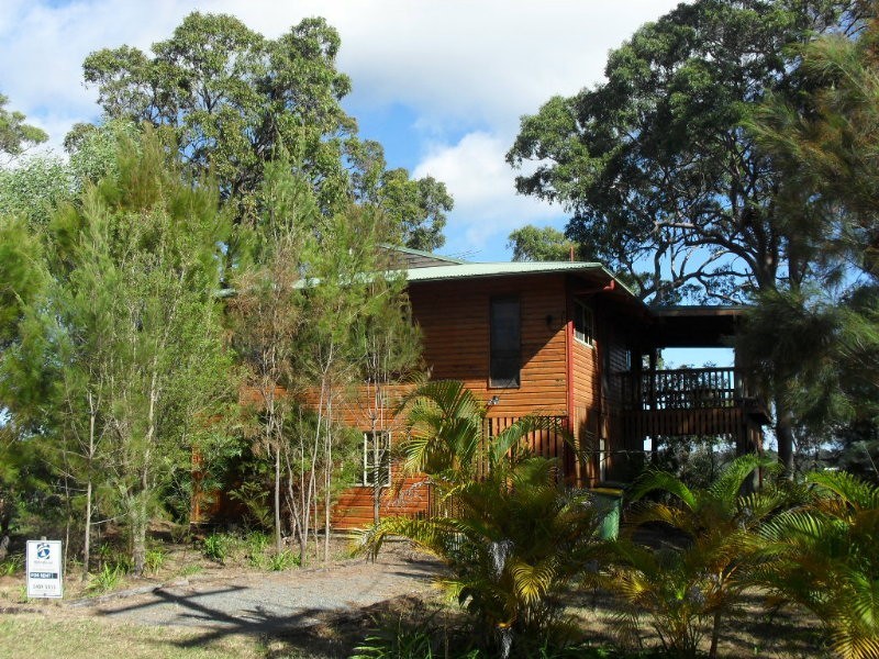 28 Calm Waters CRESCENT, Macleay Island QLD 4184