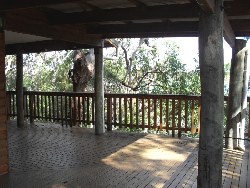 28 Calm Waters CRESCENT, Macleay Island QLD 4184